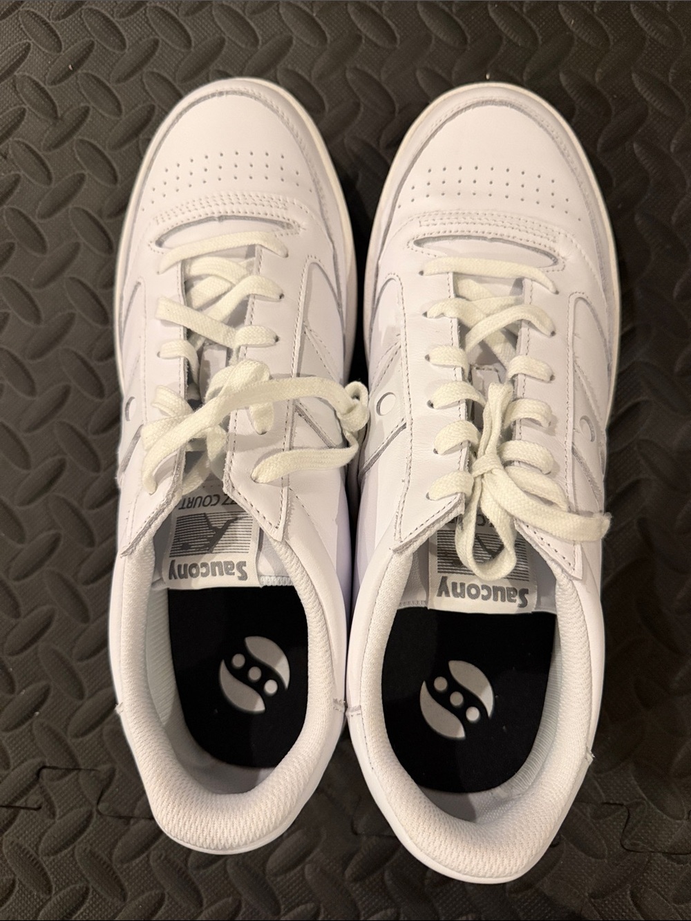 Saucony Men’s White Low-Top Sneakers